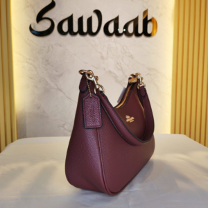 Elegant Women's Shoulder Bag with Detachable Strap